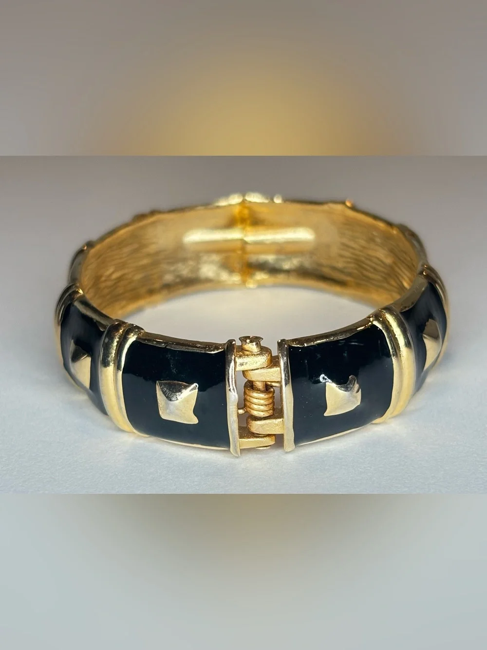 Retro Black and Gold Enamel Studded Hinged Bangle Bracelet
